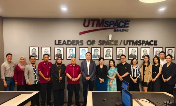 恭喜道格拉斯商學院與馬來西亞理工大學（UTM）簽約儀式圓滿成功